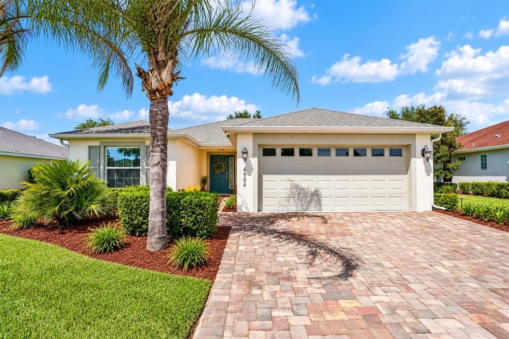 For Sale: $307,500 (3 beds, 2 baths, 1315 Square Feet)