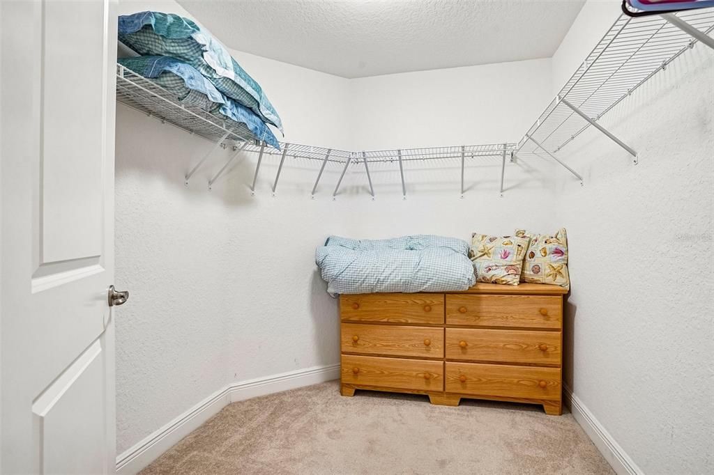 For Sale: $307,500 (3 beds, 2 baths, 1315 Square Feet)