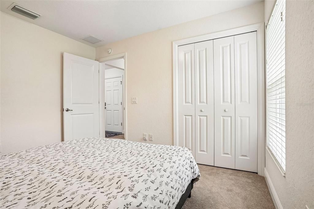 For Sale: $307,500 (3 beds, 2 baths, 1315 Square Feet)