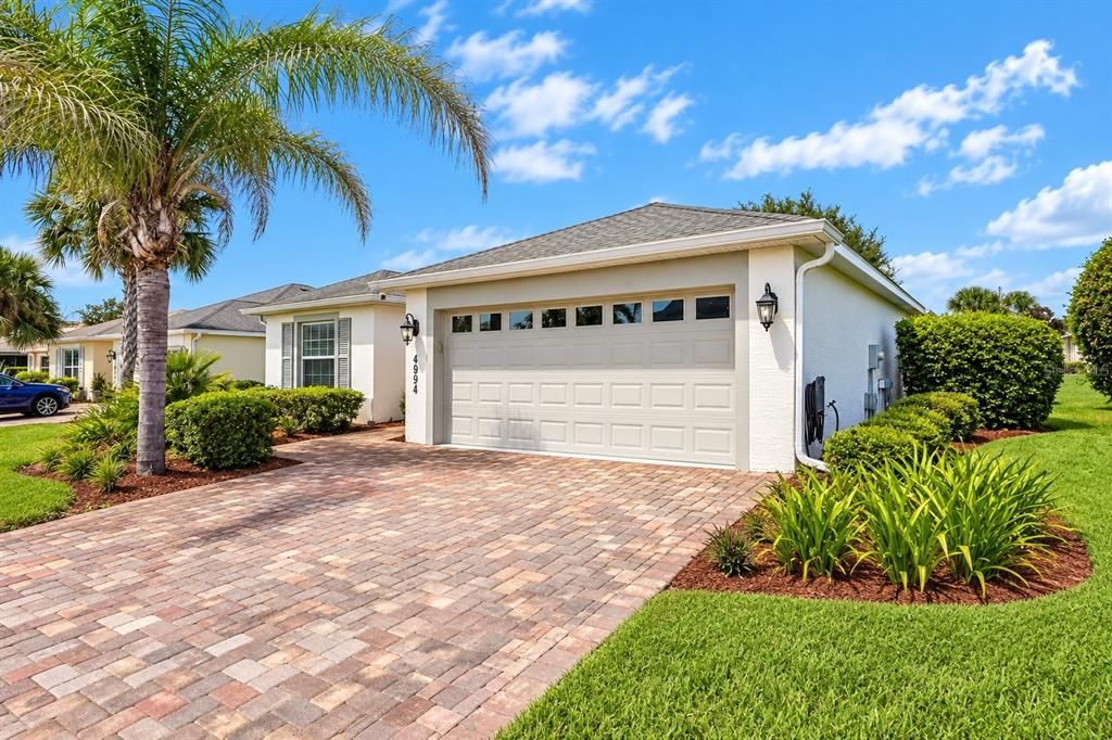 For Sale: $307,500 (3 beds, 2 baths, 1315 Square Feet)