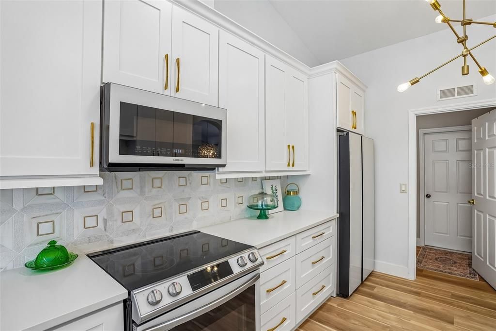 На продажу: $415,000 (3 спален, 2 ванн, 1790 Квадратных фут)