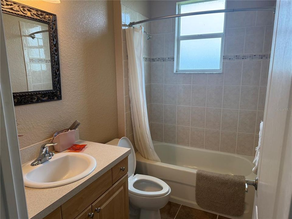For Rent: $4,750 (3 beds, 2 baths, 2017 Square Feet)
