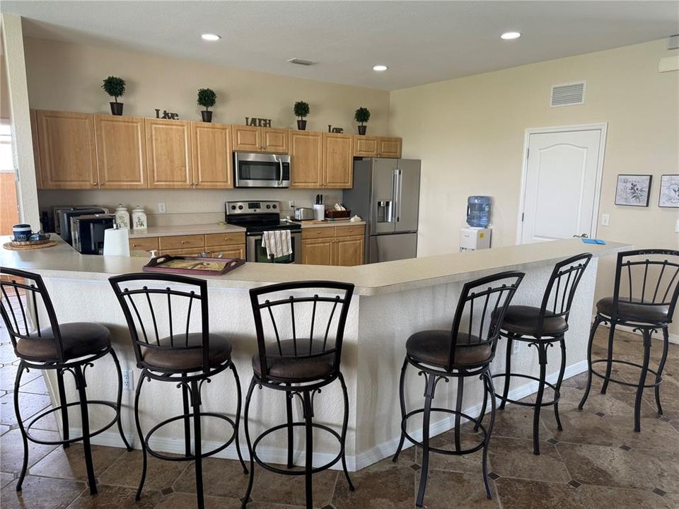 For Rent: $4,750 (3 beds, 2 baths, 2017 Square Feet)