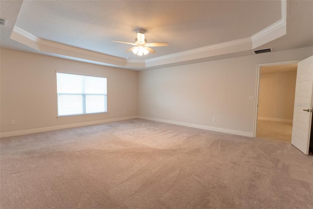 For Sale: $454,500 (4 beds, 3 baths, 2997 Square Feet)