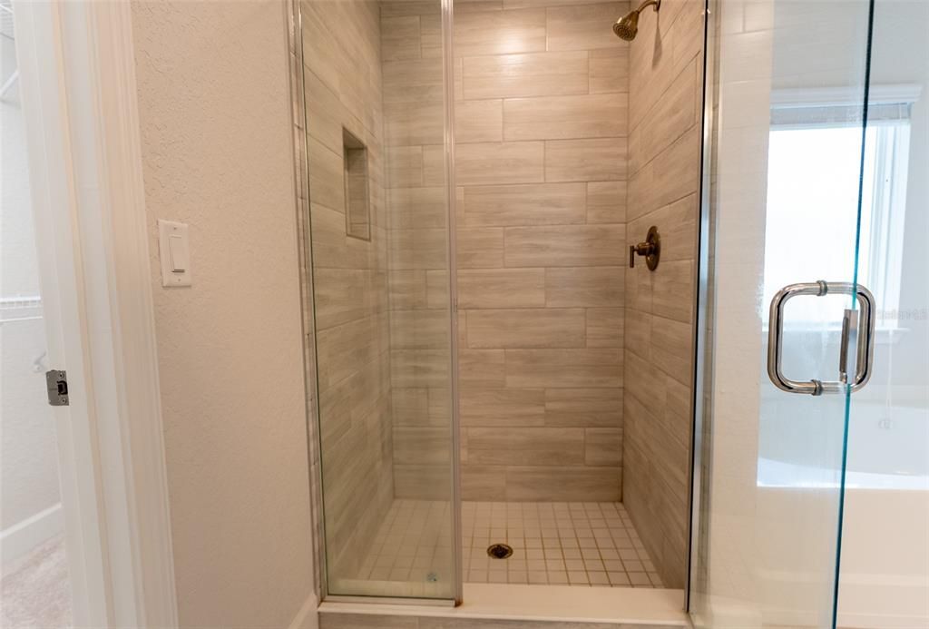 For Sale: $454,500 (4 beds, 3 baths, 2997 Square Feet)