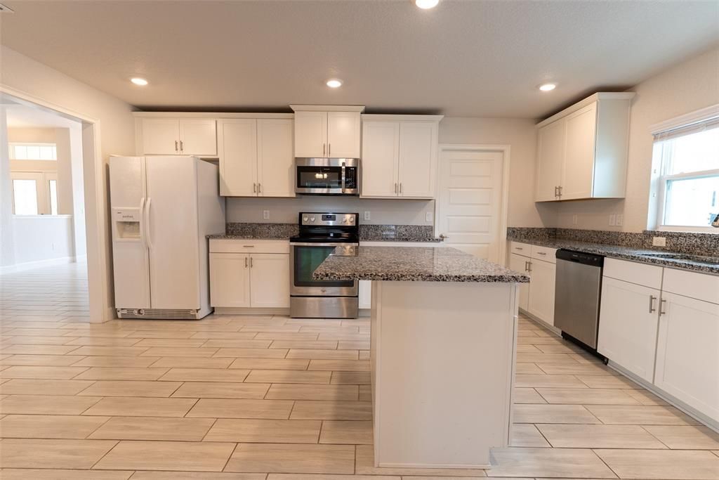 For Sale: $454,500 (4 beds, 3 baths, 2997 Square Feet)