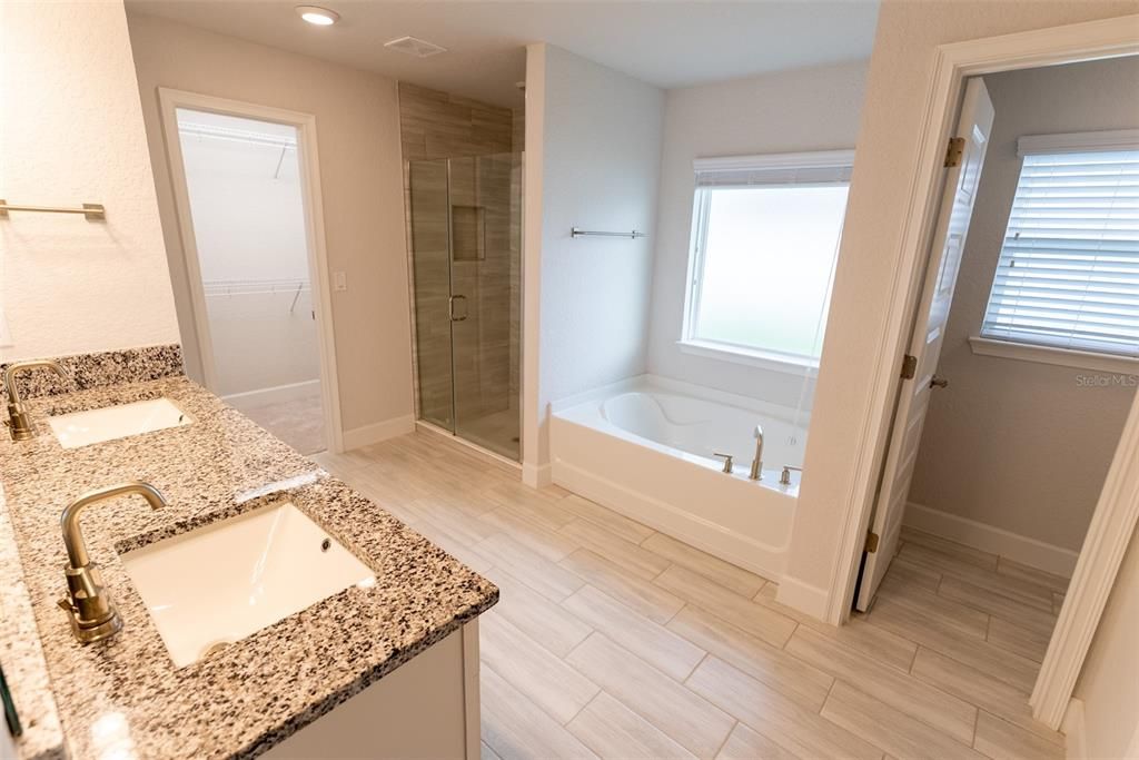 For Sale: $454,500 (4 beds, 3 baths, 2997 Square Feet)