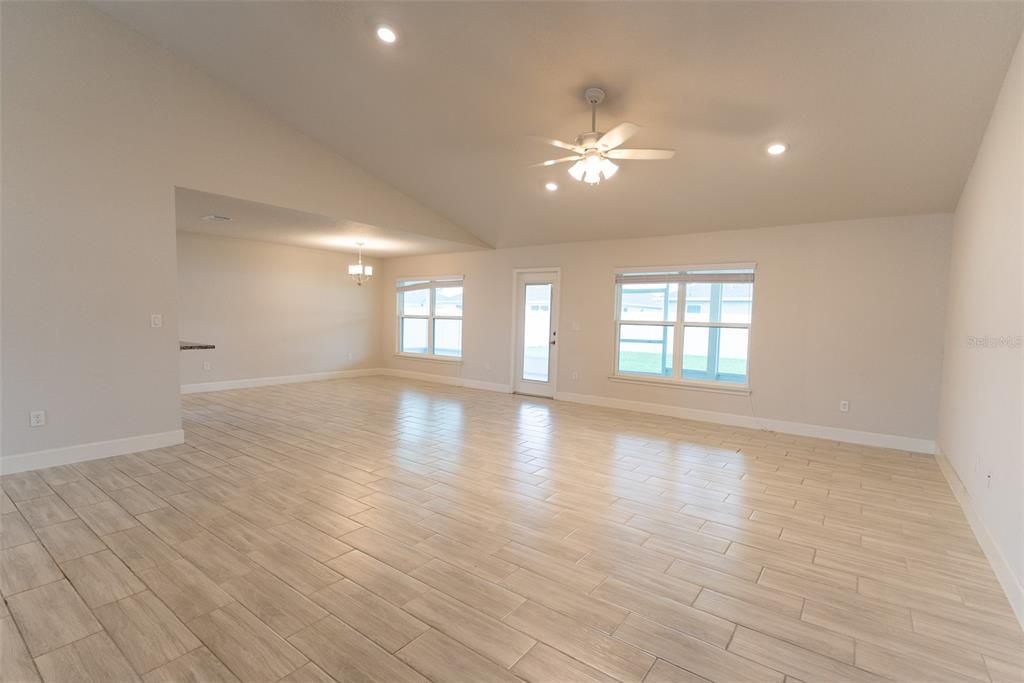 For Sale: $454,500 (4 beds, 3 baths, 2997 Square Feet)