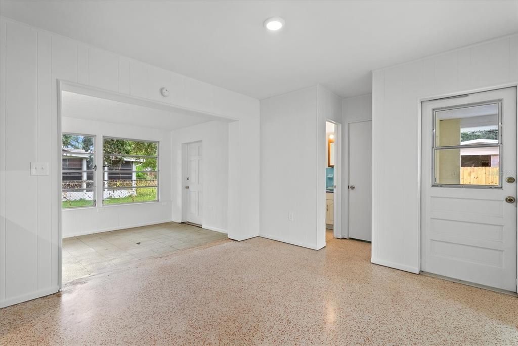 На продажу: $275,000 (2 спален, 2 ванн, 1446 Квадратных фут)