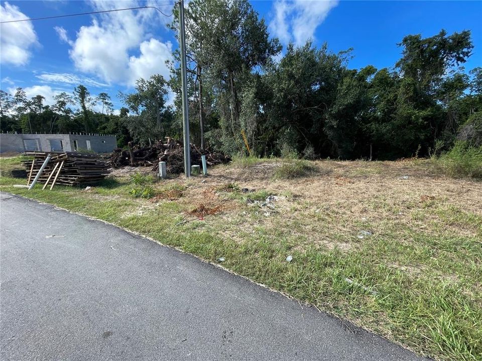 На продажу: $44,990 (0.31 acres)