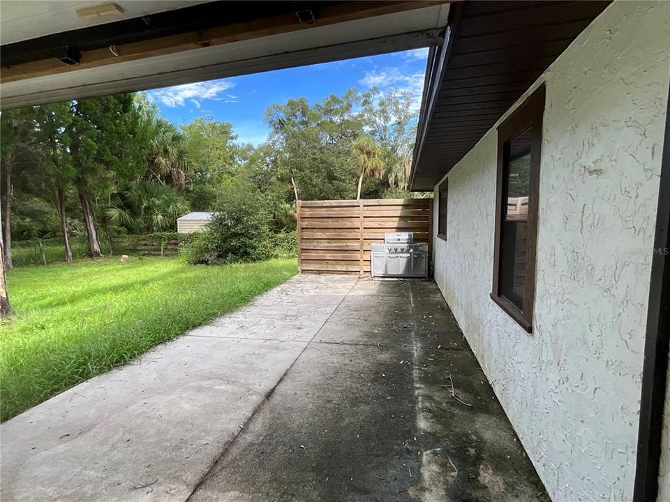 For Sale: $204,900 (2 beds, 2 baths, 1277 Square Feet)
