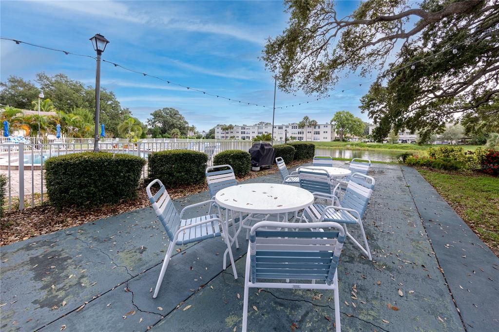 For Sale: $200,000 (2 beds, 2 baths, 1029 Square Feet)