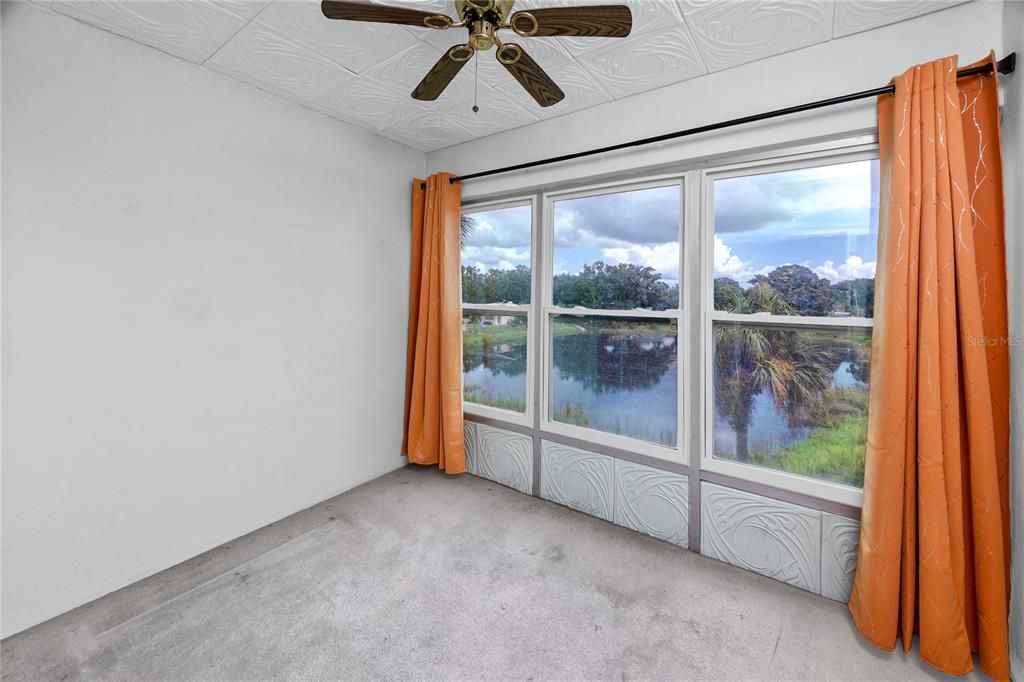For Sale: $200,000 (2 beds, 2 baths, 1029 Square Feet)
