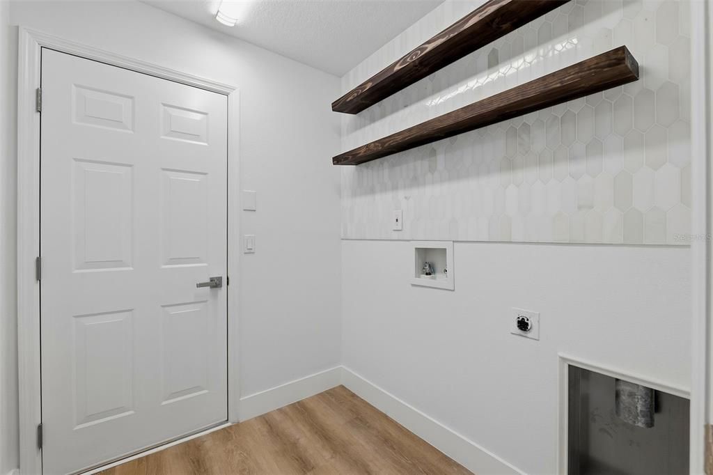 For Sale: $499,900 (4 beds, 2 baths, 2618 Square Feet)