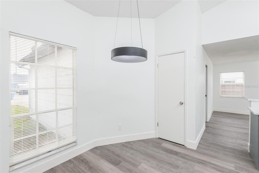 For Sale: $399,000 (4 beds, 2 baths, 1751 Square Feet)