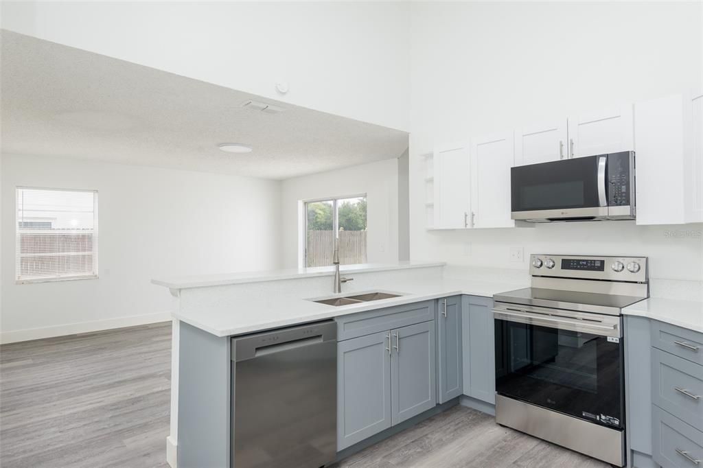 For Sale: $399,000 (4 beds, 2 baths, 1751 Square Feet)