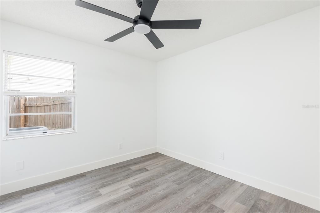 For Sale: $399,000 (4 beds, 2 baths, 1751 Square Feet)