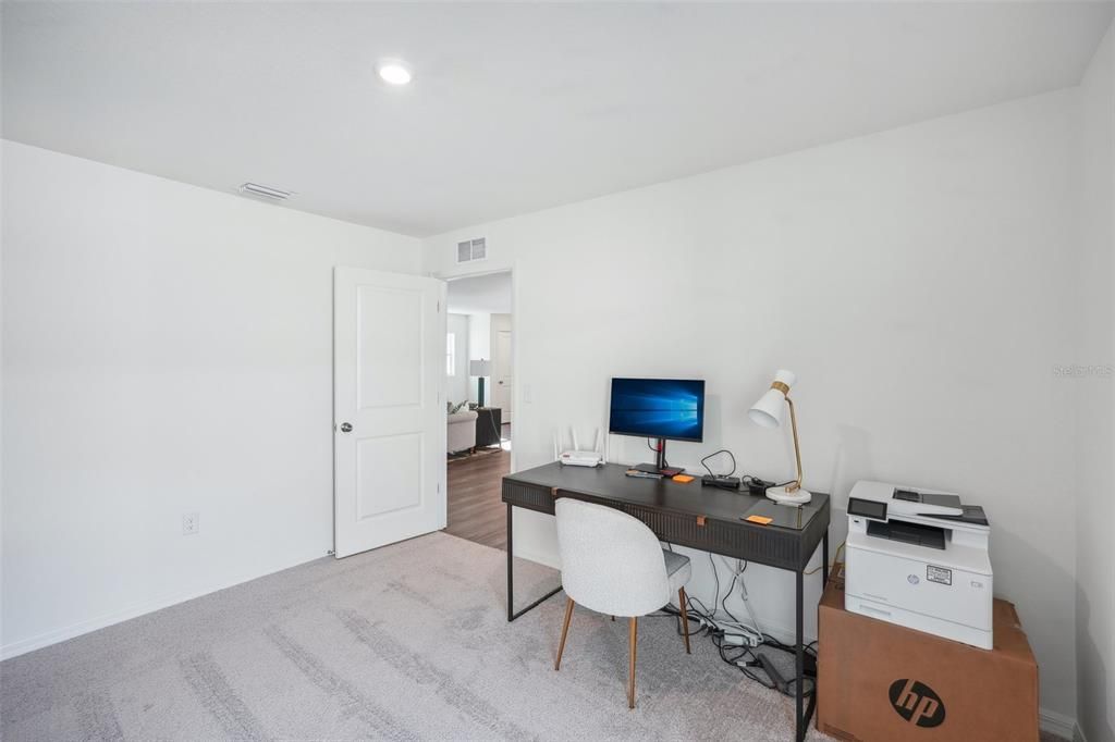 For Sale: $287,990 (3 beds, 2 baths, 1582 Square Feet)