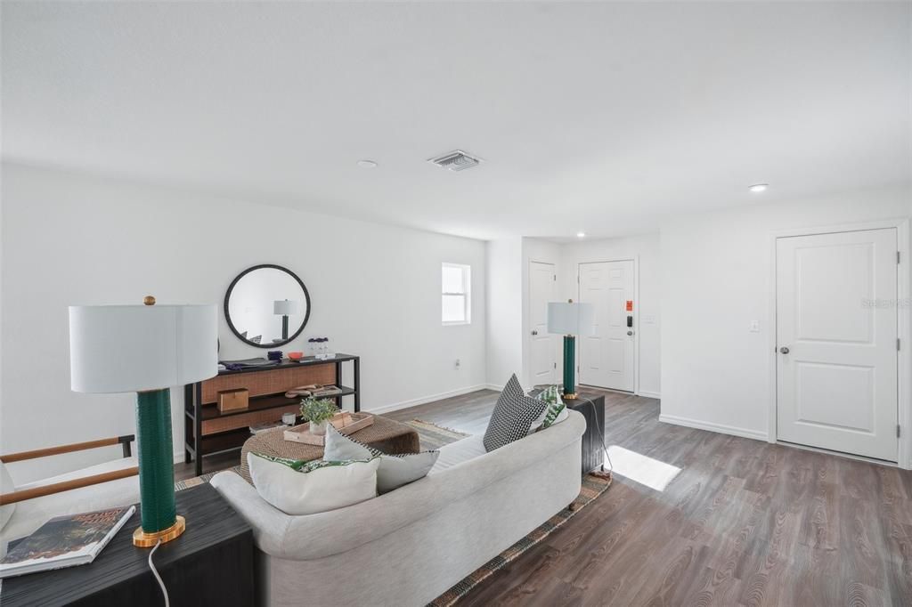 For Sale: $287,990 (3 beds, 2 baths, 1582 Square Feet)