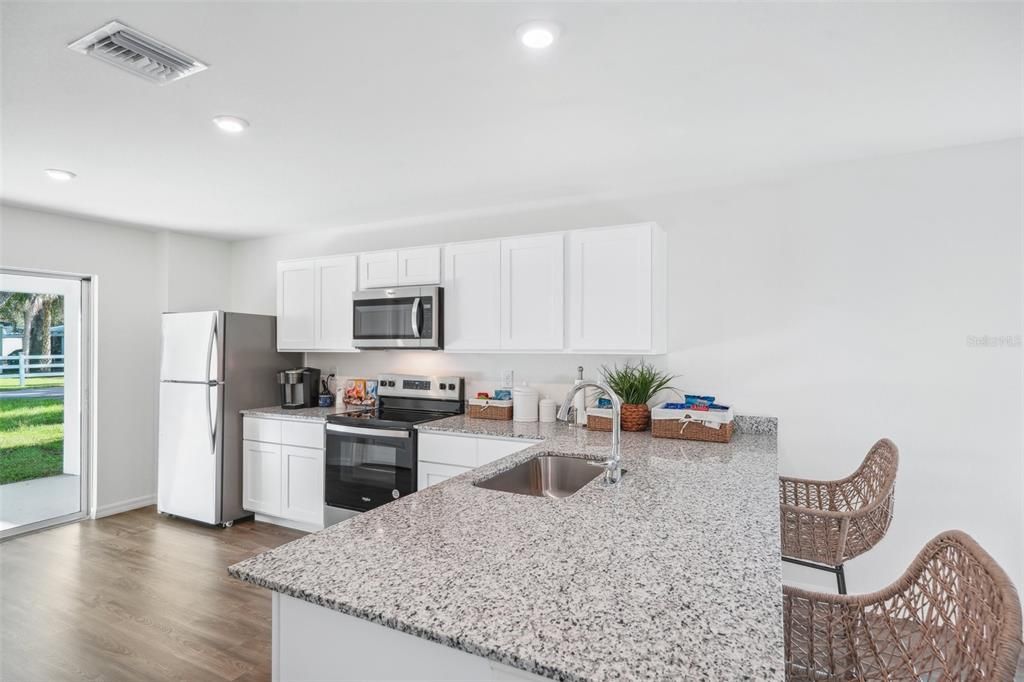 For Sale: $287,990 (3 beds, 2 baths, 1582 Square Feet)