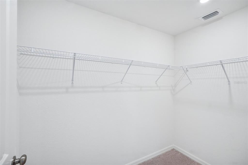 For Sale: $287,990 (3 beds, 2 baths, 1582 Square Feet)