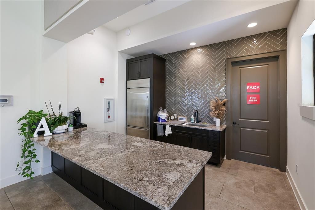 For Sale: $1,250,000 (3 beds, 2 baths, 2563 Square Feet)