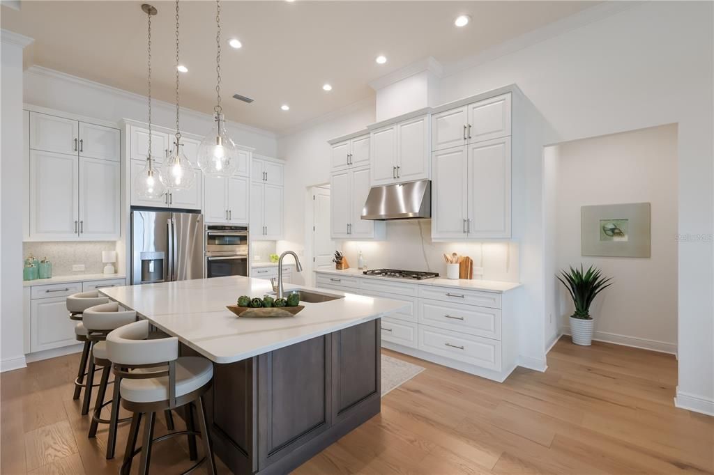 For Sale: $1,250,000 (3 beds, 2 baths, 2563 Square Feet)