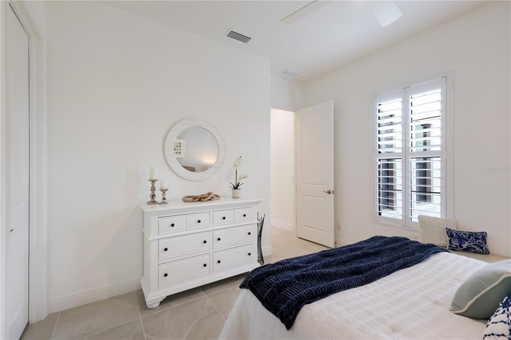 For Sale: $1,250,000 (3 beds, 2 baths, 2563 Square Feet)