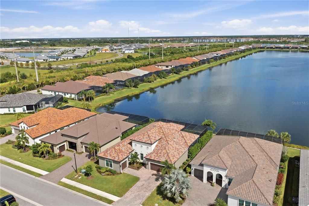 For Sale: $1,250,000 (3 beds, 2 baths, 2563 Square Feet)