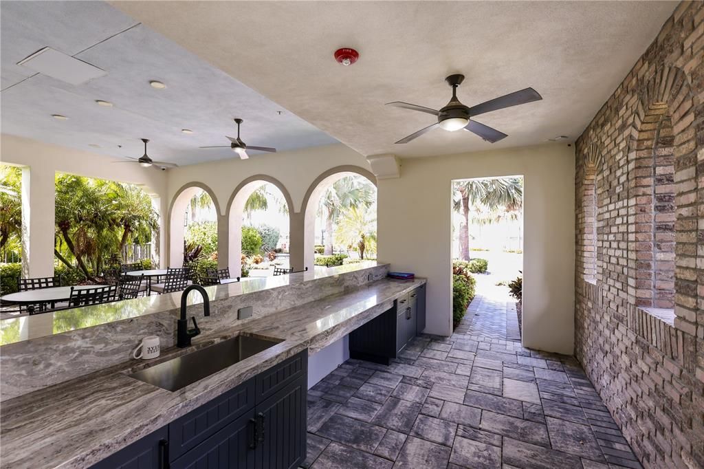 For Sale: $1,250,000 (3 beds, 2 baths, 2563 Square Feet)