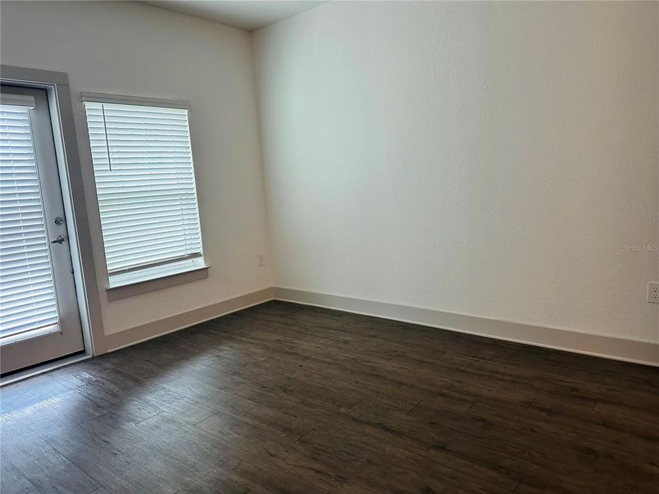 В аренду: $1,915 (2 спален, 2 ванн, 1171 Квадратных фут)