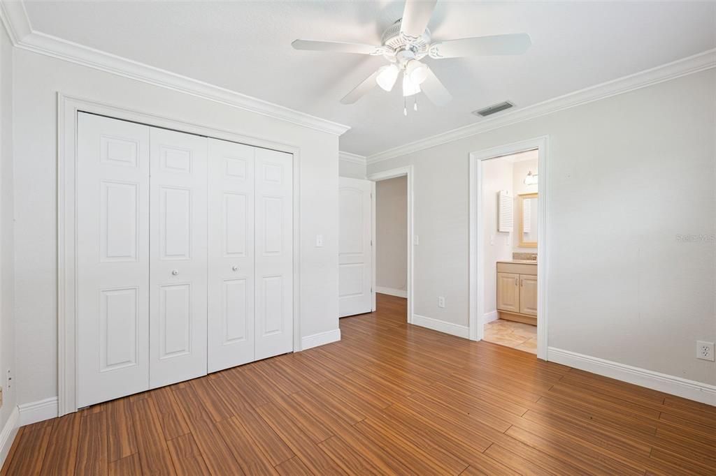 На продажу: $389,000 (3 спален, 3 ванн, 1795 Квадратных фут)