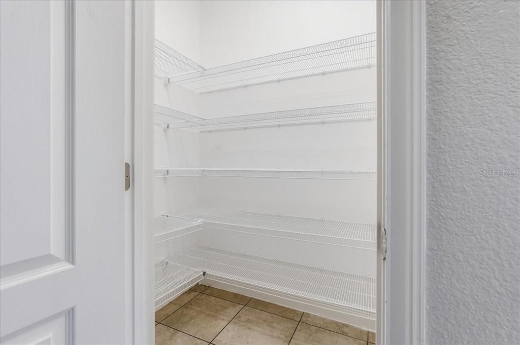 На продажу: $475,000 (3 спален, 3 ванн, 2488 Квадратных фут)