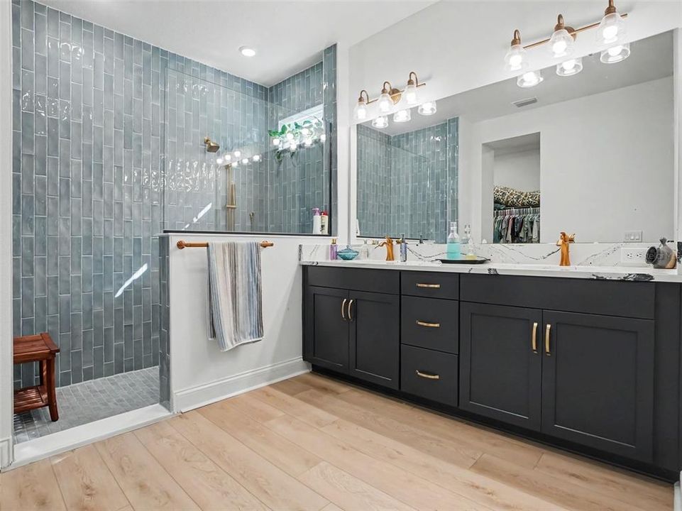 For Sale: $445,999 (3 beds, 2 baths, 2123 Square Feet)