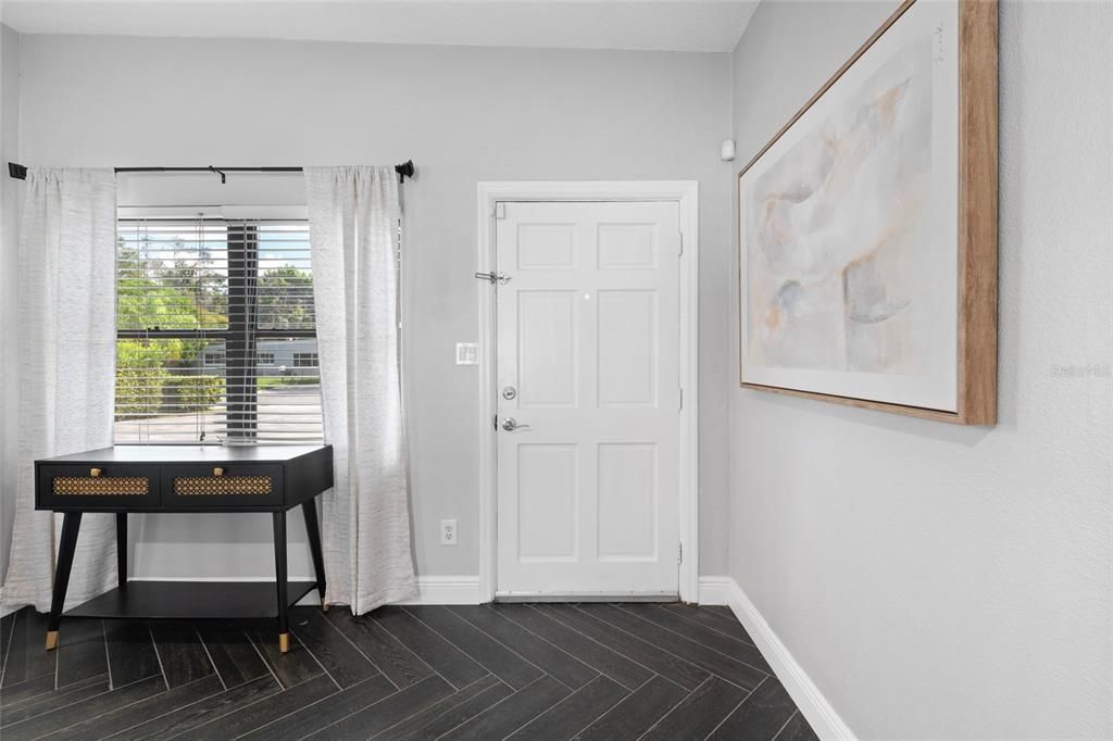 For Sale: $299,000 (3 beds, 1 baths, 1150 Square Feet)