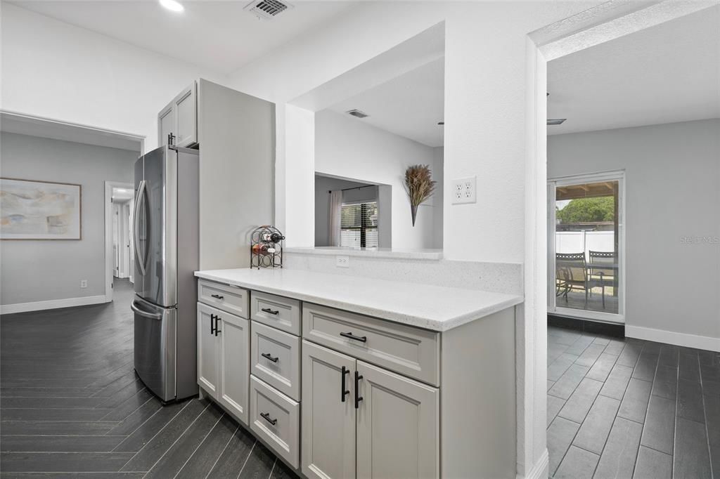 For Sale: $299,000 (3 beds, 1 baths, 1150 Square Feet)