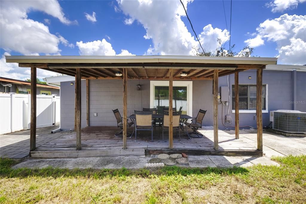 For Sale: $299,000 (3 beds, 1 baths, 1150 Square Feet)