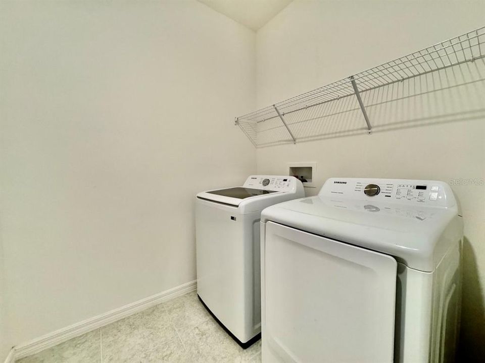 En Renta: $2,100 (3 camas, 2 baños, 1650 Pies cuadrados)