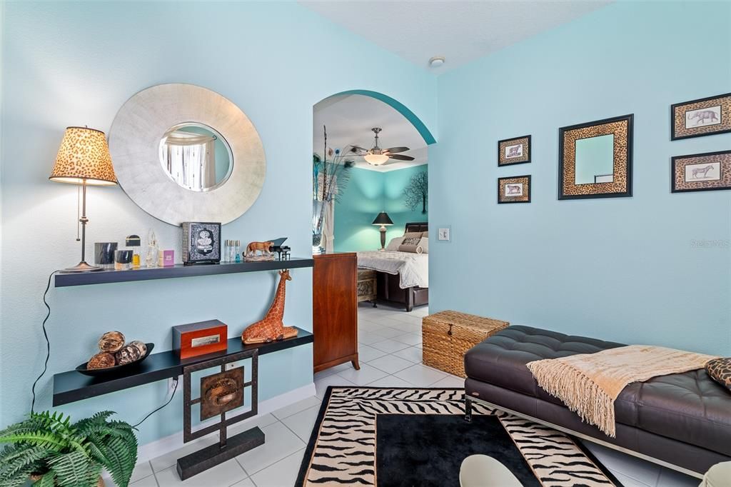 En Venta: $369,900 (3 camas, 2 baños, 2041 Pies cuadrados)
