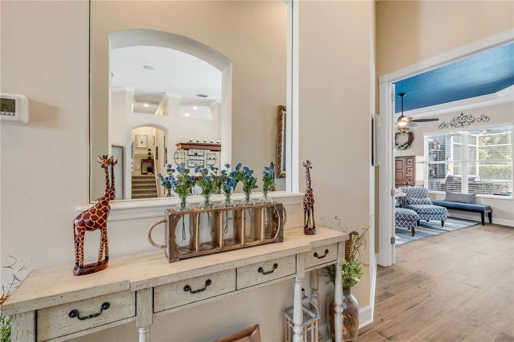 En Venta: $995,000 (5 camas, 4 baños, 3316 Pies cuadrados)