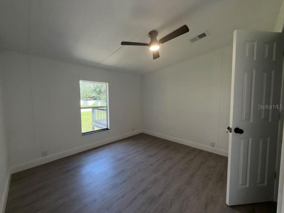 For Sale: $219,900 (4 beds, 2 baths, 1620 Square Feet)