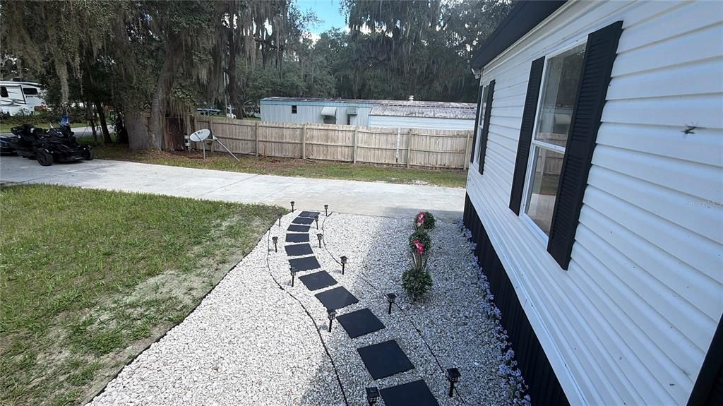 For Sale: $219,900 (4 beds, 2 baths, 1620 Square Feet)