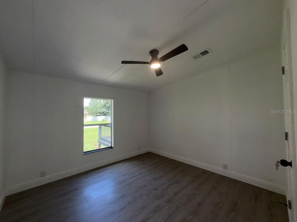 For Sale: $219,900 (4 beds, 2 baths, 1620 Square Feet)