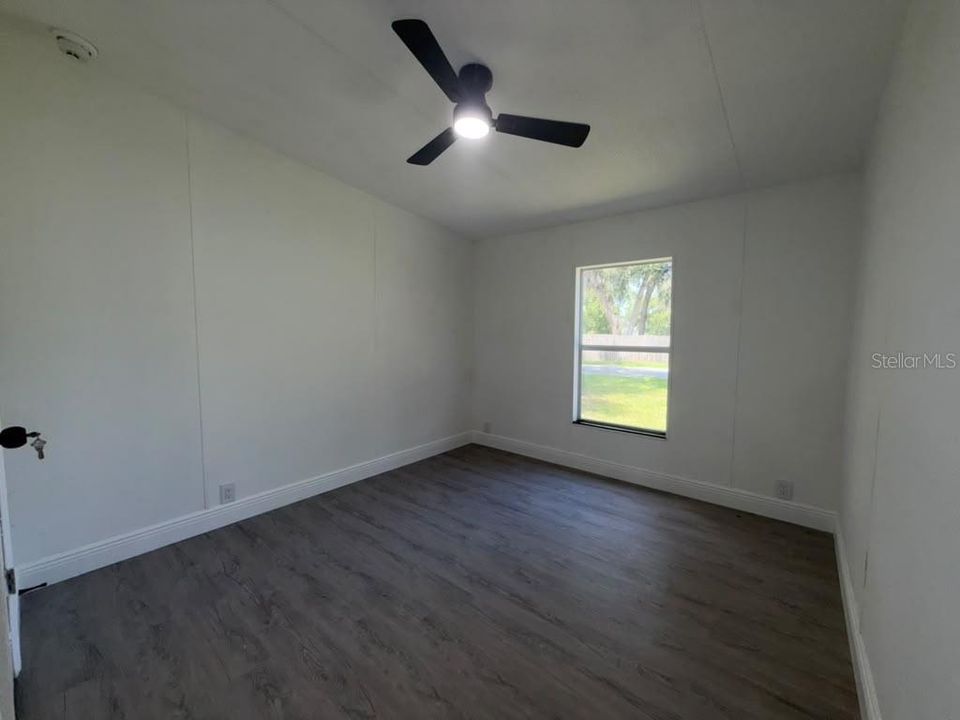 For Sale: $219,900 (4 beds, 2 baths, 1620 Square Feet)