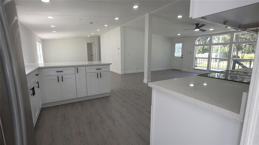 For Sale: $219,900 (4 beds, 2 baths, 1620 Square Feet)