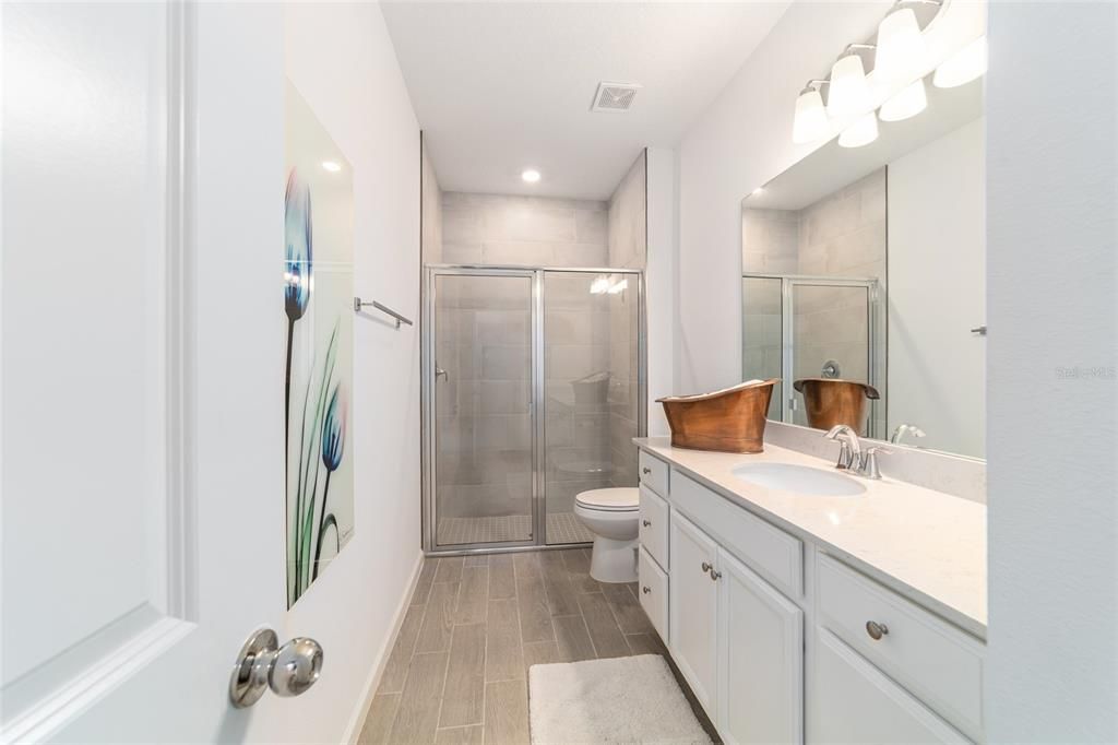 For Sale: $329,900 (3 beds, 2 baths, 1755 Square Feet)
