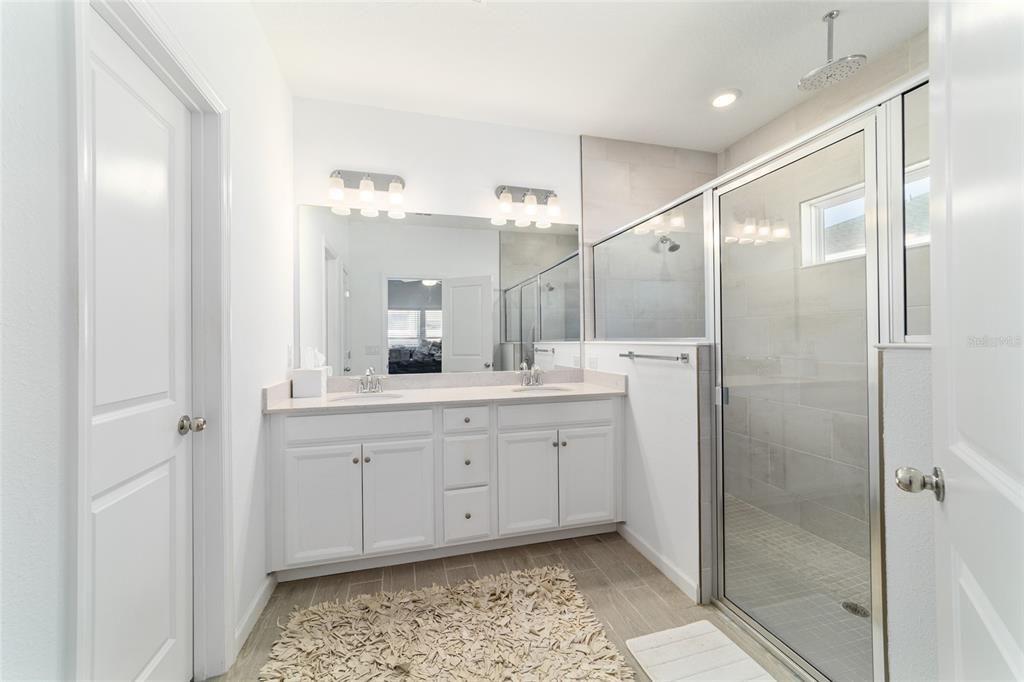 For Sale: $329,900 (3 beds, 2 baths, 1755 Square Feet)