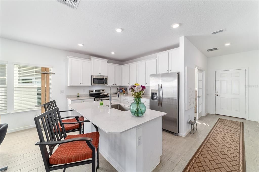 For Sale: $329,900 (3 beds, 2 baths, 1755 Square Feet)
