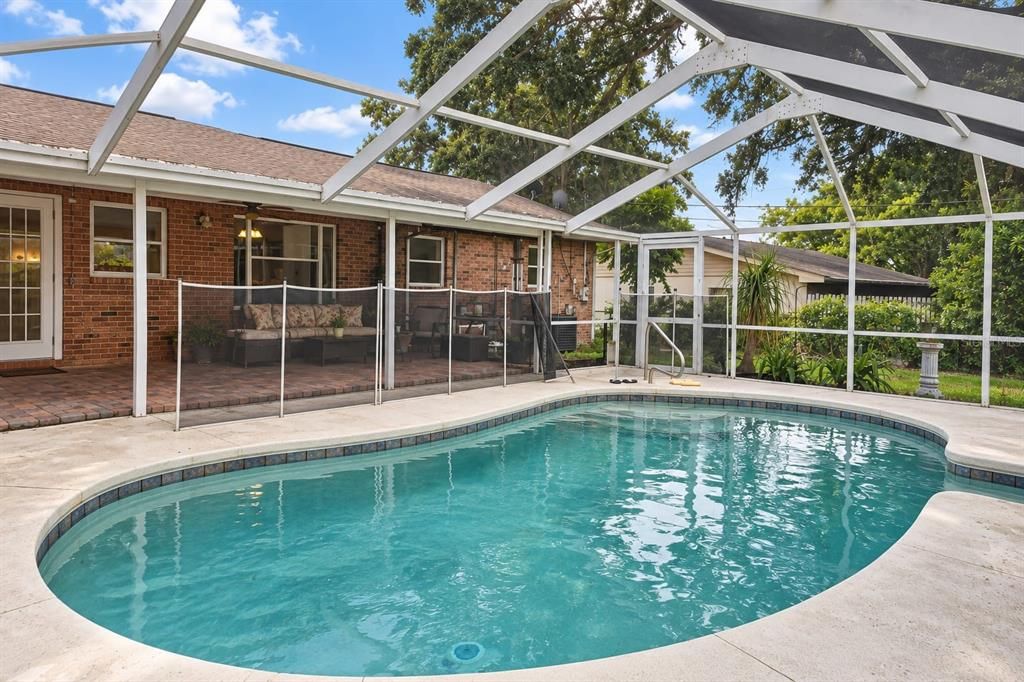 En Venta: $364,900 (4 camas, 2 baños, 1806 Pies cuadrados)