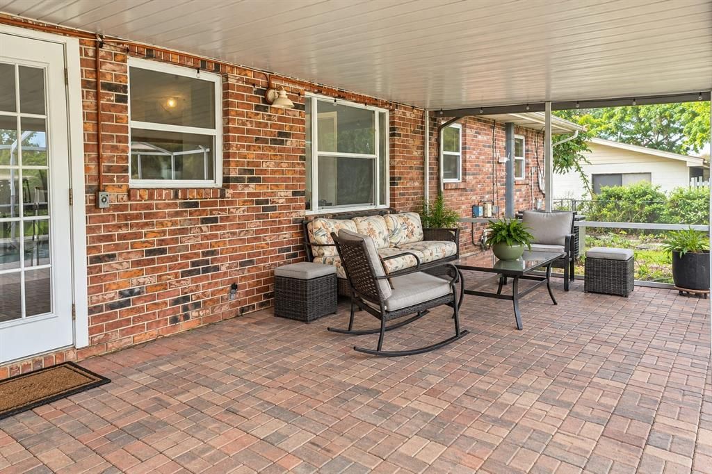 En Venta: $364,900 (4 camas, 2 baños, 1806 Pies cuadrados)